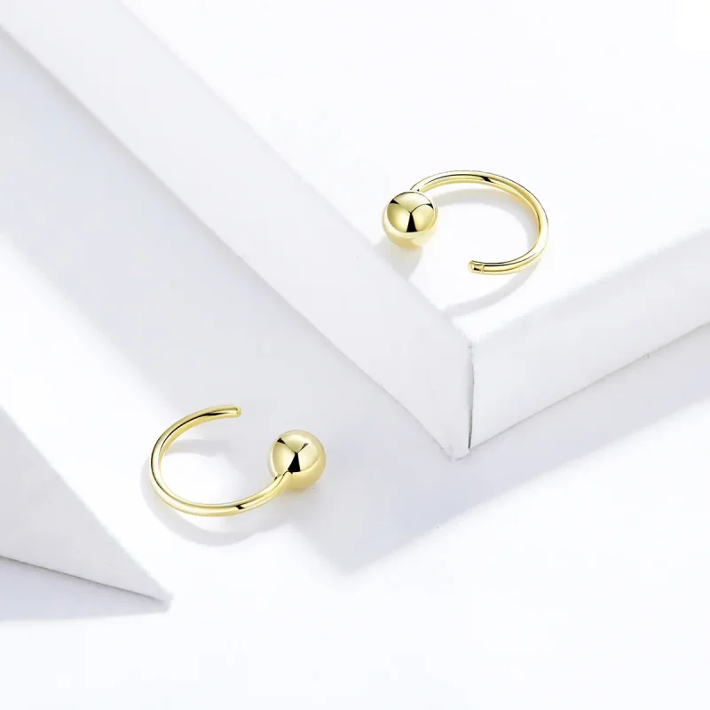 (slika za) Pandora Style 18ct pozlačeni kroglični uhani v obliki obroča - SCE782-B - Ogled 4