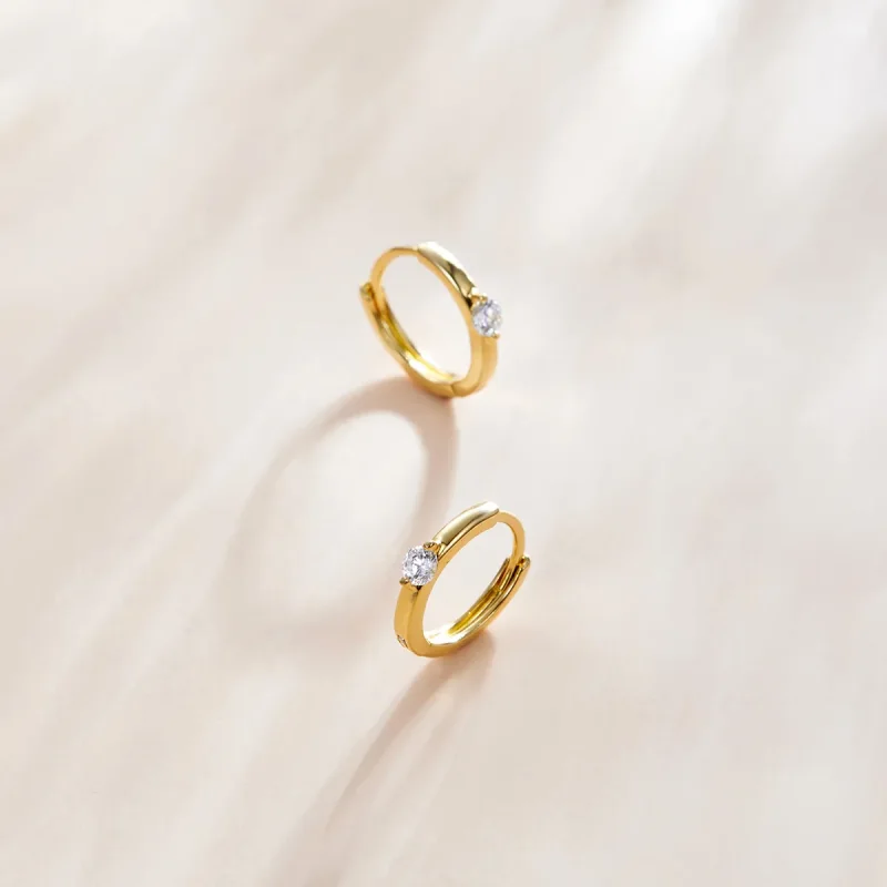 (slika za) Pandora Style 18ct pozlačeni sijoči diamantni obročasti uhani - SCE1050-B - Ogled 2