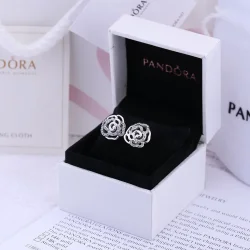 PANDORA Uhani z lesketajočimi se vrtnicami - 290575CZ