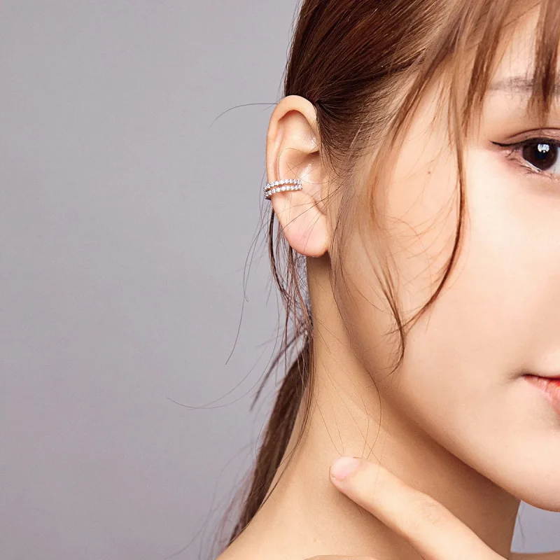 (slika za) Srebrna bleščeča ušesna sponka Pandora Style - SCE904 - Ogled 6