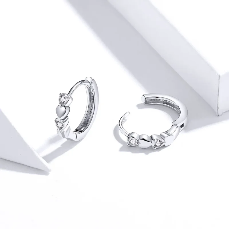 (slika za) Srebrni obročasti uhani v obliki srca v slogu Pandora - SCE777 - Ogled 2