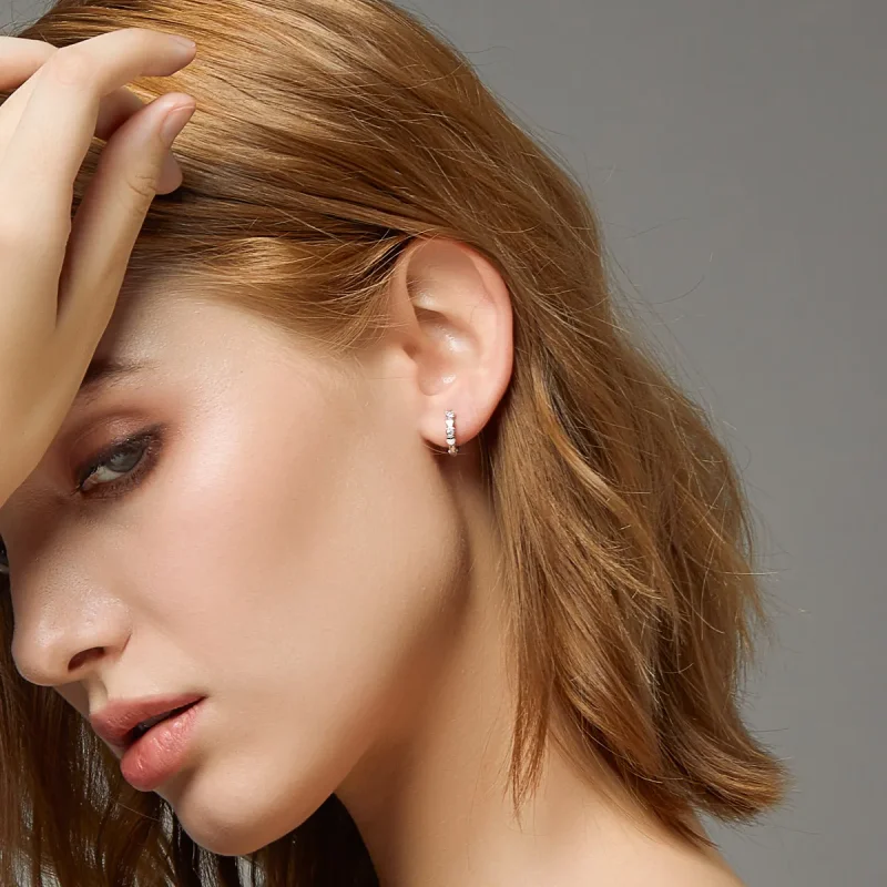 (slika za) Srebrni obročasti uhani v obliki srca v slogu Pandora - SCE777 - Ogled 5