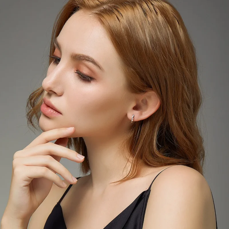 (slika za) Srebrni obročasti uhani v obliki srca v slogu Pandora - SCE777 - Ogled 7