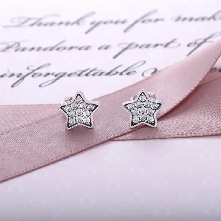 Srebrni uhani PANDORA Pavé Star Stud - 290546CZ