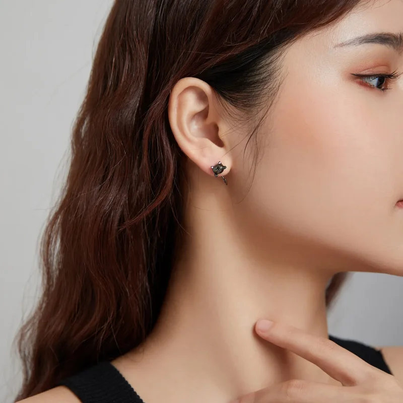 (slika za) Srebrni uhani s črno mačko v slogu Pandora - SCE1125 - Ogled 7