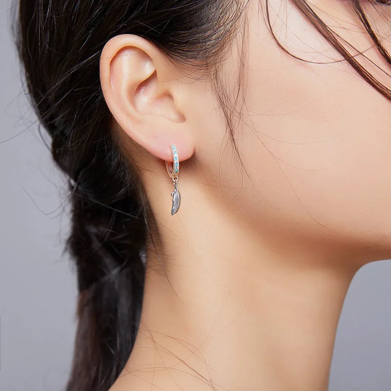 (slika za) Srebrni viseči uhani s perjem v stilu Pandora - SCE898 - Ogled 5