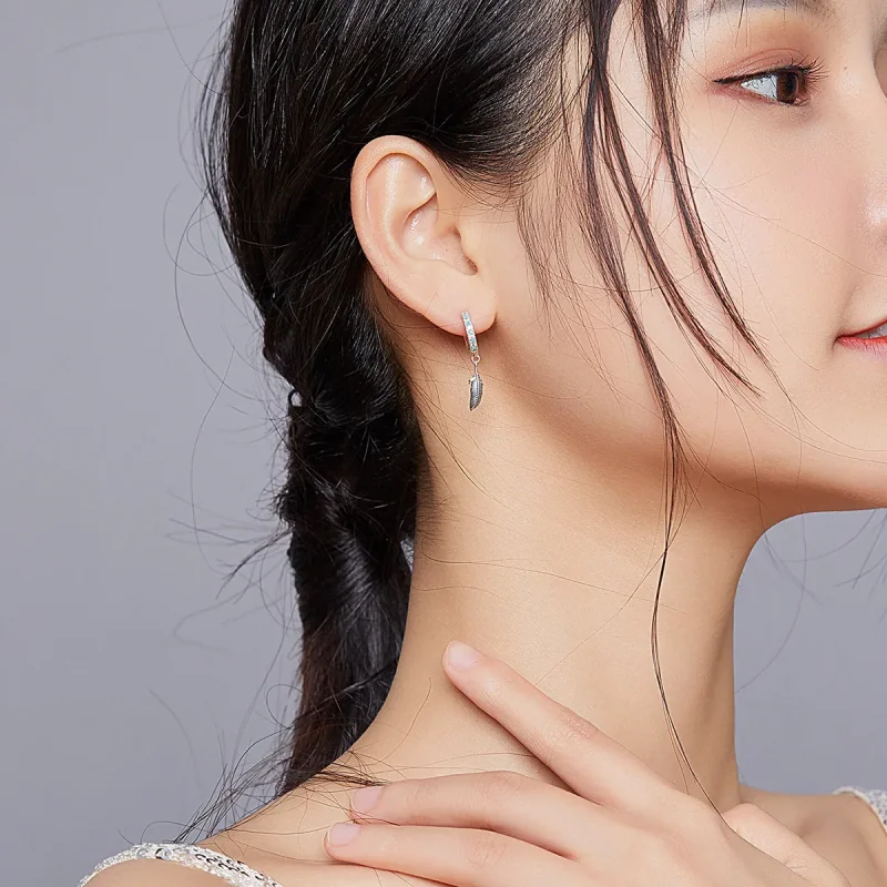 (slika za) Srebrni viseči uhani s perjem v stilu Pandora - SCE898 - Ogled 6