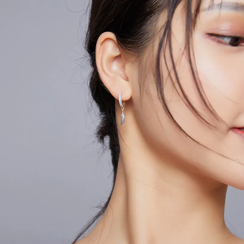 (slika za) Srebrni viseči uhani s perjem v stilu Pandora - SCE898 - Ogled 7