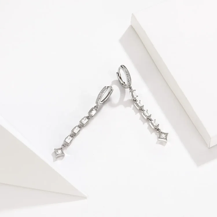 Viseči uhani Pandora Style Silver Ziron Love - SCE583