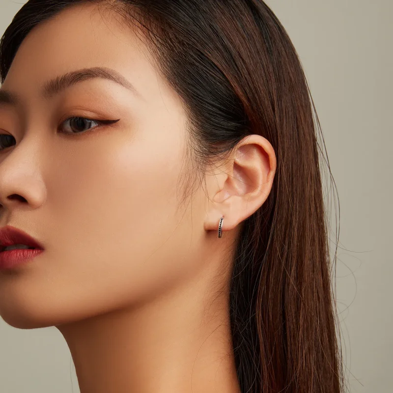 (slika za) Obročasti uhani s črnim cirkonom v stilu Pandora - SCE1522 - Ogled 7