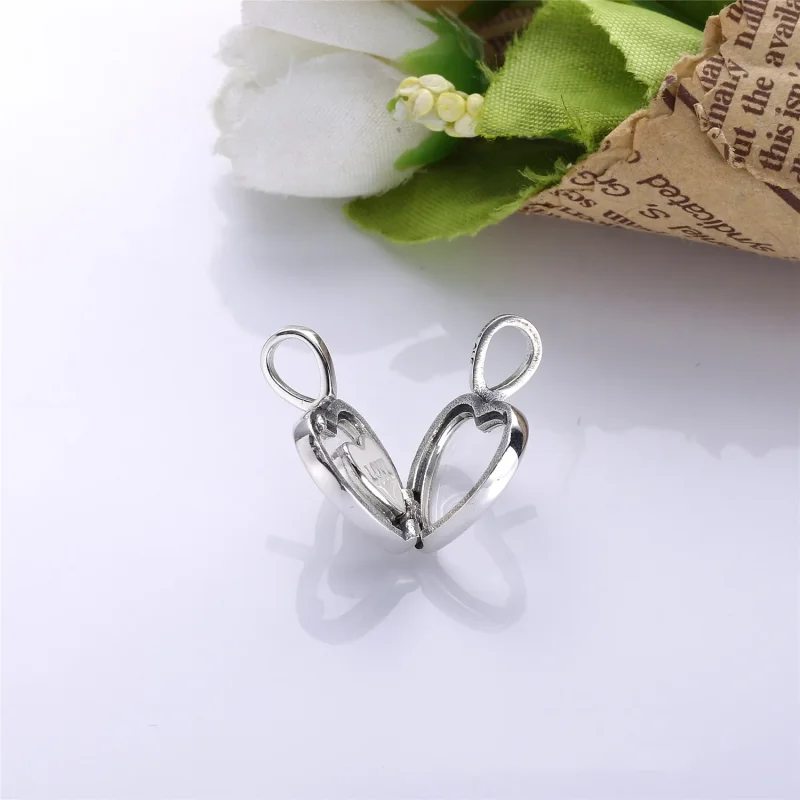 (slika za) PANDORA medaljon s plavajočim srcem in ogrlico s srčki - 590544A - Ogled 3