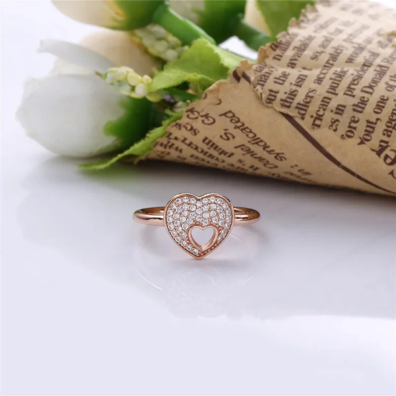 (slika za) PANDORA Rose™ Clear CZ Svetleč prstan z okvirjem Puzzle Heart - 186550CZ - Ogled 2