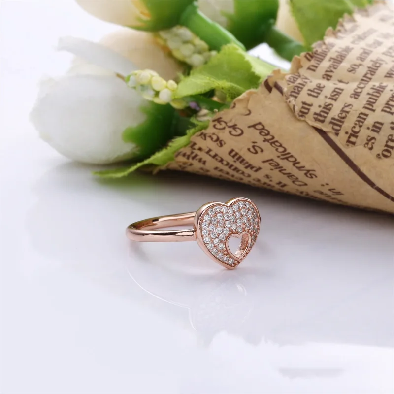 (slika za) PANDORA Rose™ Clear CZ Svetleč prstan z okvirjem Puzzle Heart - 186550CZ - Ogled 3