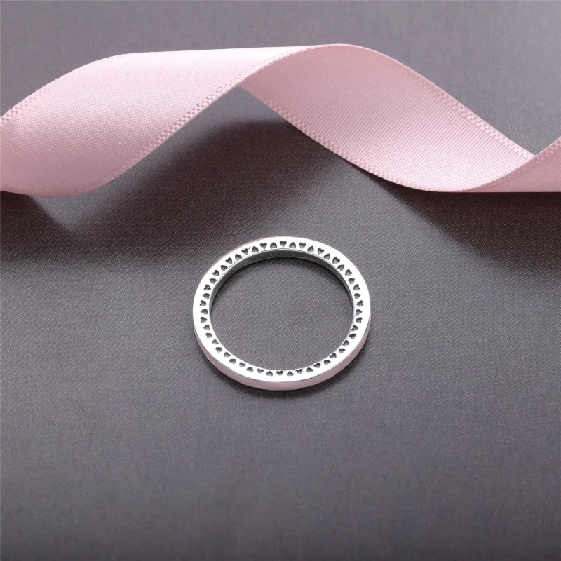 (slika za) Prstan s sijočimi srci iz PANDORE - 191011NCC - Ogled 2