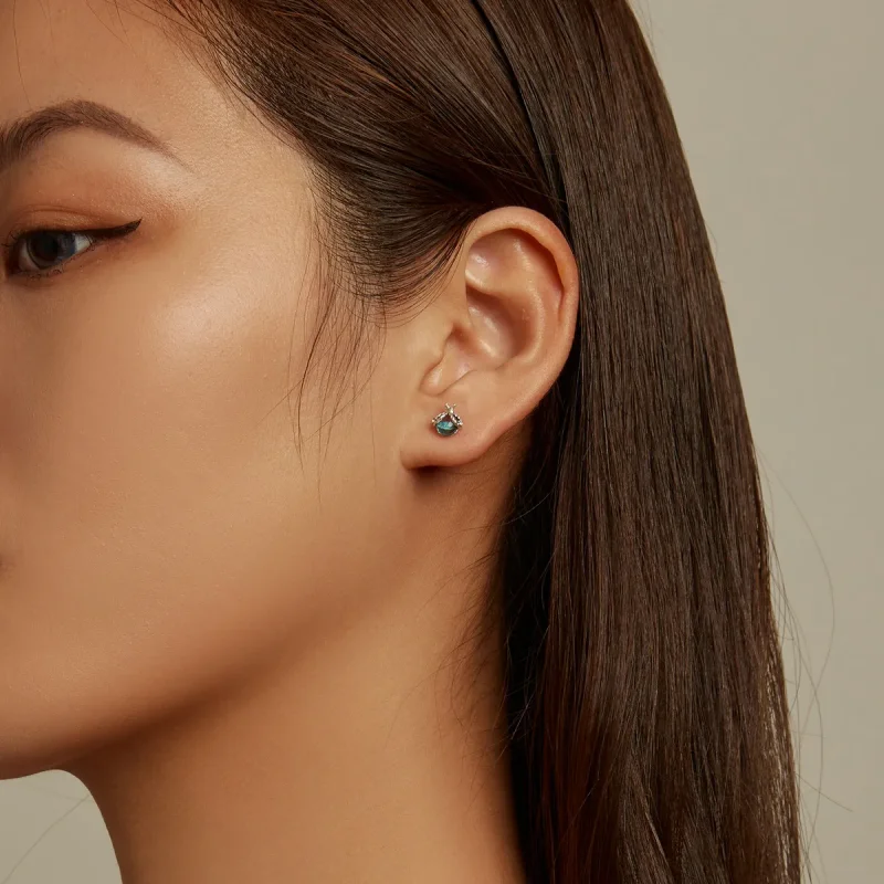 (slika za) Asimetrični uhani v obliki pikapolonice marjetice v slogu Pandora - SCE1364 - Ogled 7