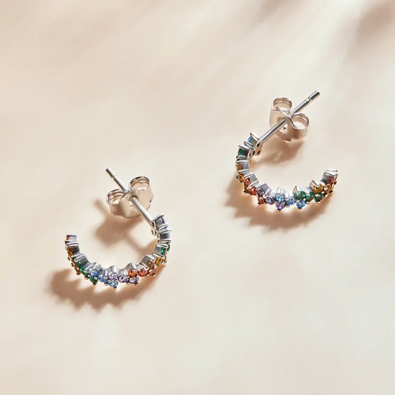 (slika za) Ukrivljeni barvni uhani iz cirkonija v slogu Pandora - SCE1272 - Ogled 4