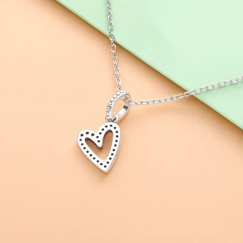 (slika za) PANDORA bleščeča ogrlica z obeskom v obliki srca - 398688C01 - Ogled 2