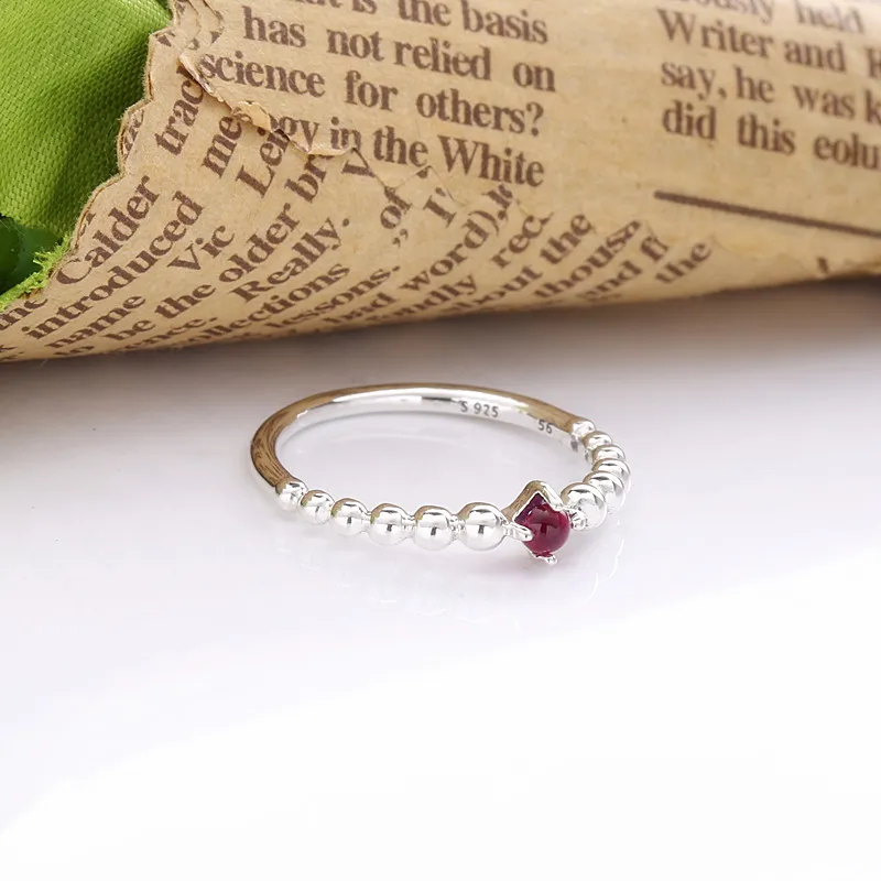 (slika za) PANDORA Prstan iz niza perlic v žareče rdeči barvi - 198867C02 - Ogled 2