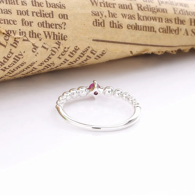 (slika za) PANDORA Prstan iz niza perlic v žareče rdeči barvi - 198867C02 - Ogled 3