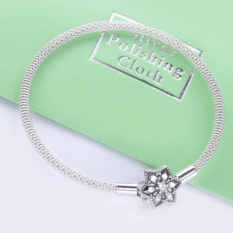 (slika za) Pandora svetla mrežasta zapestnica s snežinkami - 598616C01 - Ogled 2