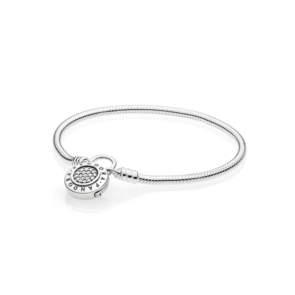 moments gladka zapestnica s ključavnico pandora signature 597092cz